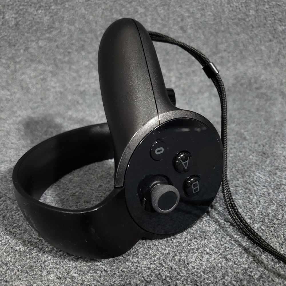 Oculus Touch VR Controller Right Hand Black‎ for Rift CV1 Wireless Model TO-R